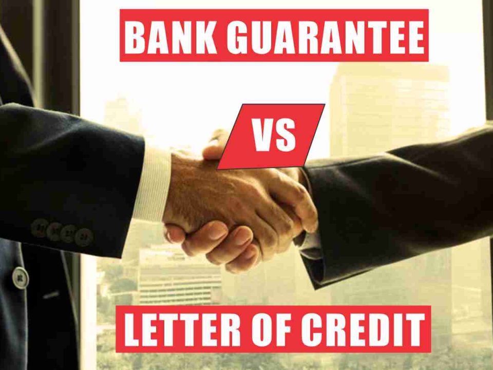 Bank Guarantee vs. Letter of Credit comparison – Two business professionals shaking hands, symbolizing financial agreements and secure transactions